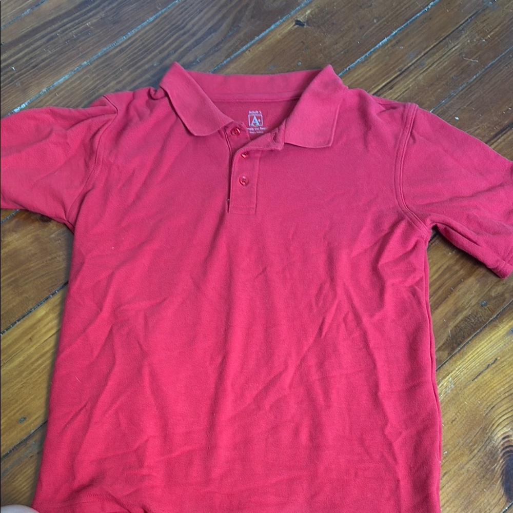 Red Polo Shirt with Classic Collar and Short Sleeves